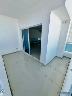 apartamentos - Alquilo Penthouse en Evaristo Morales ju 12