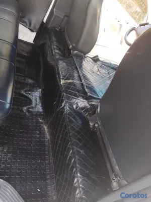 otros vehiculos - Toyota Hiace  5