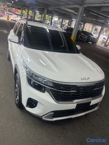 Kia Seltos 2024 semi nueva RD$1.5
