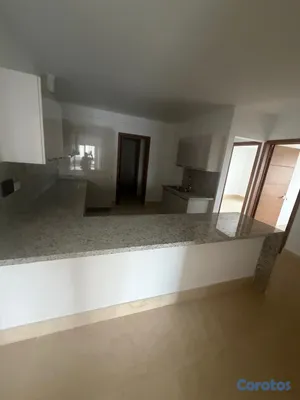 apartamentos - vendo nuevo los cacicazgos piso 5 tres habitaciones con baño dos parqueos balcón 8