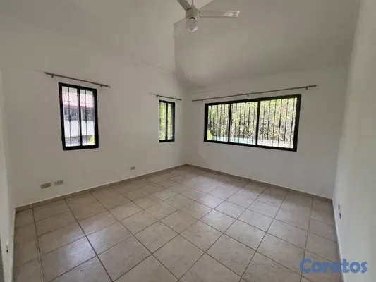 apartamentos - Casa de 3 habitaciones en alquiler en Julieta Mora 6