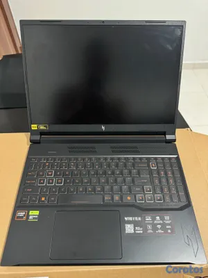 computadoras y laptops - Laptop Gamer Acer Nitro V16 RTX 5050 8GB / Ryzen 7 / 16GB DDR5 / 180Hz 3