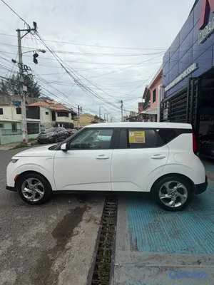 jeepetas y camionetas - Kia Soul LX 2022 8