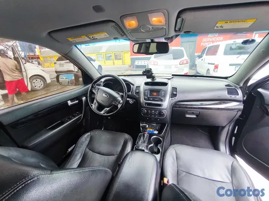 jeepetas y camionetas - VENTA DE KIA SORENTO  10