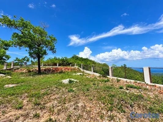 casas vacacionales y villas - Terreno con casa de huéspedes y vista al océano en Cosón, Las Terrenas 19