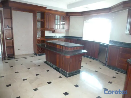 penthouses - PENTHOUSE EN BELLA VISTA AV. SARASOTA, CON 4 HABITACIONES Y PAQUEOS PARA 5 2