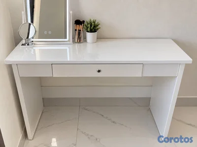 Vendo Escritorio Blanco Con Gaveta 