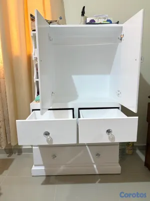 otros inmuebles - Armario para bebé. perchero y 5 gavetas  3