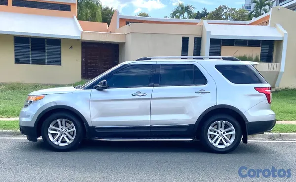 jeepetas y camionetas -  🚨 FORD EXPLORER XLT 2013 — ¡118,900 KM! 🚨 4
