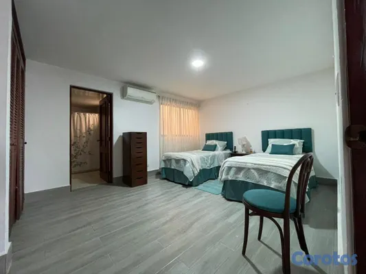apartamentos - Alquilo Naco apto 2 habs amueblado en torre clasic 4