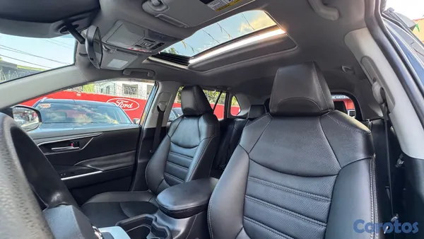 jeepetas y camionetas - 2021 Toyota RAV4 XLE plus 
tengo año 23 y 24 disponible también  2