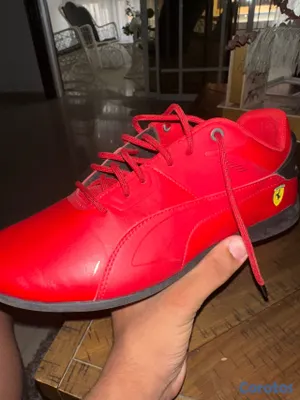 zapatos para hombre - Tenis Ferrari Puma Rojos Original
Style | Talla Disponible | RD$2,500 2