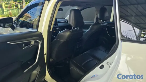 jeepetas y camionetas - 1,600,000 es la XLE PRIMIUN  2019 7