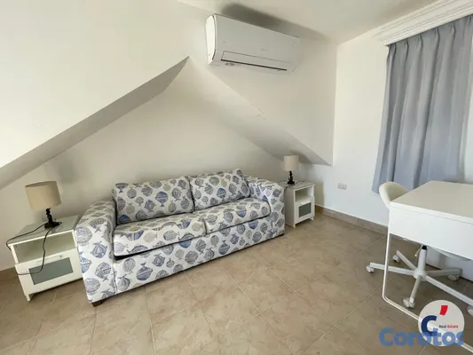 casas - Gran Villa con Piscina, de 3 Habitaciones, Amuebla 20