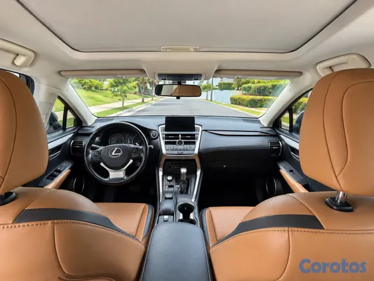 jeepetas y camionetas - Lexus NX200t AWD 2