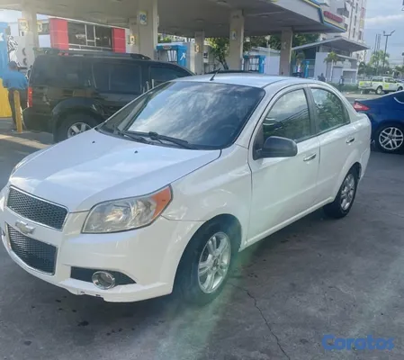 carros - Chevrolet Aveo 2013  3