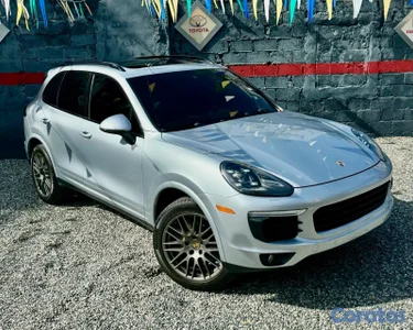 PORSCHE CAYENNE PLATINUM EDITION 2017