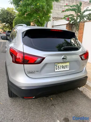 jeepetas y camionetas - Nissan rouge sport 2018 4