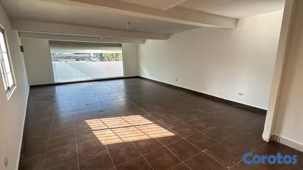 oficinas y locales comerciales - Local en Alquiler  2