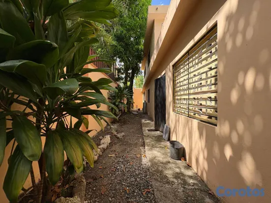 casas - Casa de 2 niveles en venta en Colina de Los Rios 10