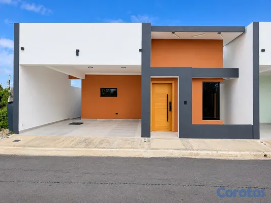 casas - venta de casa de un nivel próximo a la  avenida ecológico Santo Domingo este  3