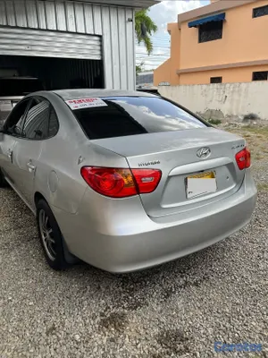 carros - Hyundai Elantra 2008 en venta ligeramente negociable  2
