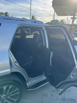 jeepetas y camionetas - Toyota 4runner limited 2015 3