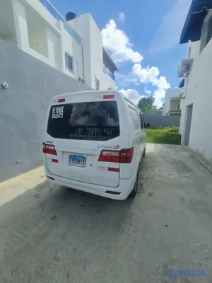 jeepetas y camionetas - año 2026
guagua condición 10/10 3