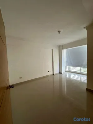apartamentos - VENDO
 3er NIVEL CON ASCENSOR EN GAZCUE  3