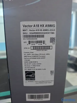 computadoras y laptops - MSI Vector A18 HX AMD Ryzen 9 9955HX 1TB 32GB Ram RTX5080 Nueva Sellada 2