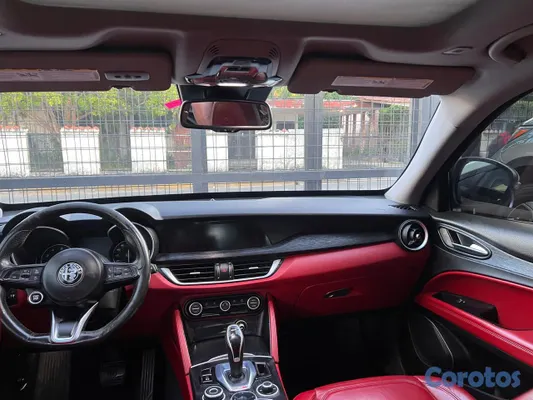 jeepetas y camionetas - Alfa Romeo stelvio 2020 neg 2