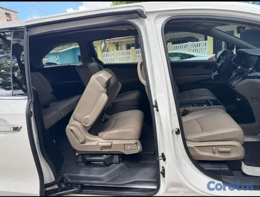 jeepetas y camionetas - honda Odyssey élite full año 2020 
60.000 millas recién importada  8