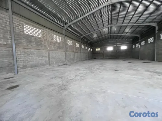 oficinas y locales comerciales - nave industrial  de alquiler  avenida  las americas  3