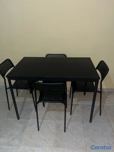 Comedor de IKEA con poco uso