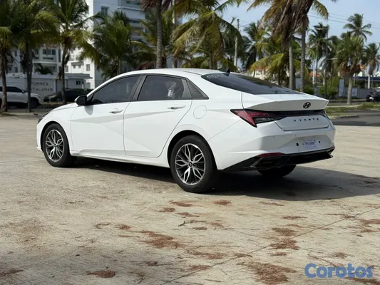 carros - HYUNDAI AVANTE 2021 8