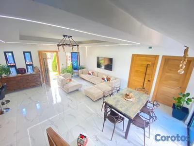 Casa en Colinas del oeste, av. Prolongación 27 de 