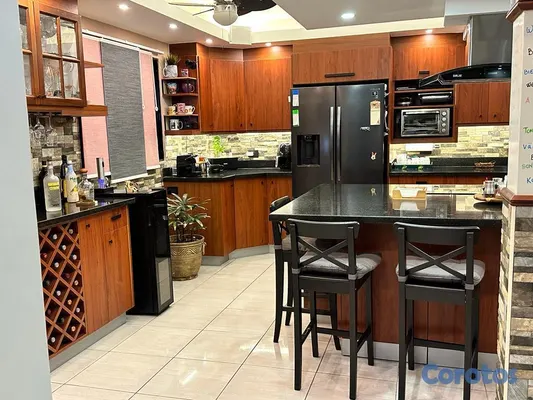 casas - Hermosa y acogedora casa en residencial cerrado en 6