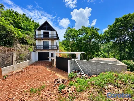 casas vacacionales y villas - Terreno con casa de huéspedes y vista al océano en Cosón, Las Terrenas 4