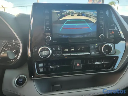 jeepetas y camionetas - Toyota Highlander XLE 2021 7