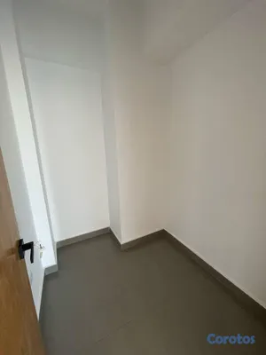 apartamentos - Apartamento listo de 3 habitaciones con hermosa vi 14