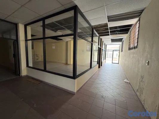 otros inmuebles - Edificio de 3 Niveles en Venta en el Centro de San 20