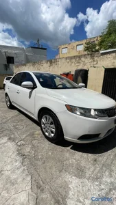 kia Forte 2011 385k ligeramente negociable.