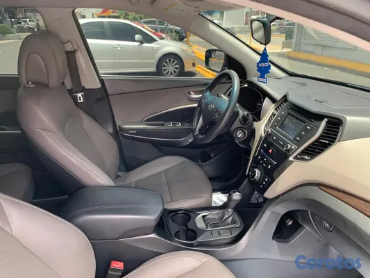 jeepetas y camionetas - Hyundai Santa Fe Sport 2018 2.4 L 7