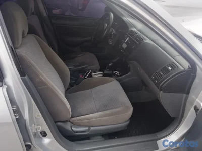 Honda civil año 2004 usado en buena condiciones estamos ubicados en moca cualquñ