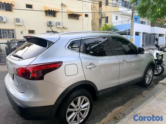 jeepetas y camionetas - Nissan rouge sport 2018 5