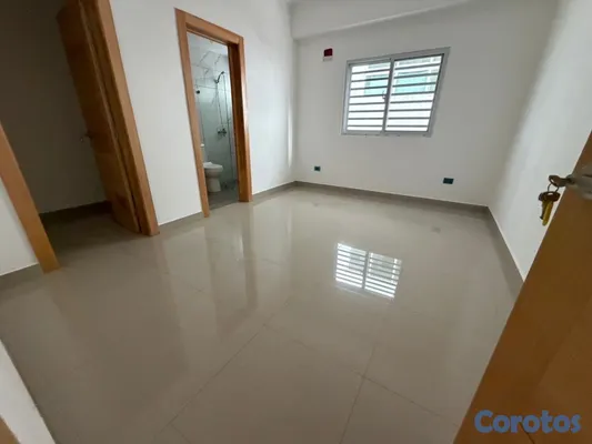 apartamentos - alquiló avenida independencia klm 9 piso 2 consta de dos habitaciones 2.5 baños 17