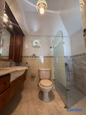 casas - Casa de 5 habitaciones en alquiler en Julieta Mora 19