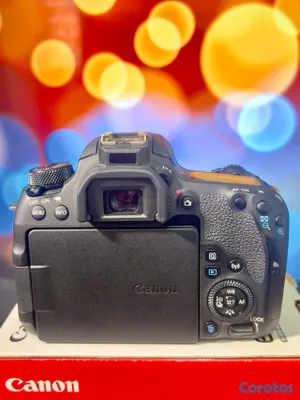 camaras y audio - Camara Canon 77D Lente y Accesorios  4