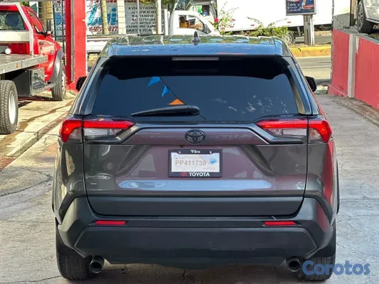 jeepetas y camionetas - Toyota RAV LE 2022 
 8
