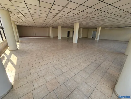 oficinas y locales comerciales - EDIFICIO COMERCIAL 3 NIVELES 3